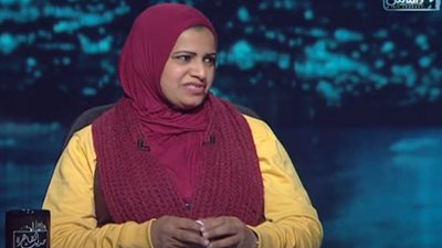 وفاء يحيى.. سيدة فضحت وزارة التربية والتعليم وهزت عرشها.. فيديو