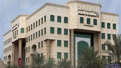 تعليم الامارات يقرر استكمال الدراسة بدء من الاحد