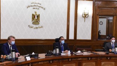 رئيس الوزراء يلتقى بالرئيس التنفيذي مؤسس شركة 