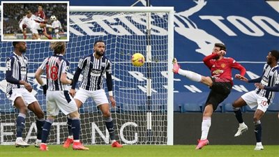 بالفيديو| نجم مانشستر يونايتد يسجل هدفا رائعا 