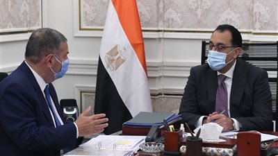 رئيس الوزراء يتابع جهود تطوير شركات وزارة قطاع الأعمال العام