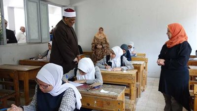 ضوابط حضور وتقييم الطلاب خلال الفصل الدراسي الثاني 