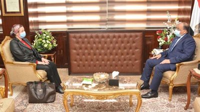 وزيرة البيئة: الانتهاء من مسودة اللائحة التنفيذية لقانون المخلفات لمناقشتها قبل اقرارها من مجلس الوزراء 