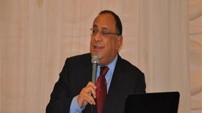 رئيس جامعة حلوان: امتحانات العملي ستكون موعدها سواء في أثناء امتحانات التيرم أو بعد انتهائها