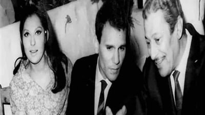 تعرف علي رد فعل عبد الحليم حافظ بعد صفعة عماد حمدي له في فيلم 