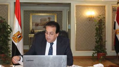 الأعلى للجامعات: تواجد طلاب الكليات النظرية يومين أسبوعيا والعملية 3- 4 أيام