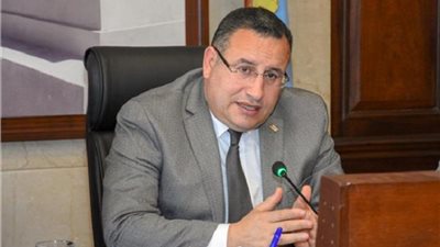 رئيس جامعة الاسكندرية يتفقد سير أعمال الامتحانات