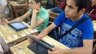 السيستم واقع.. عطل يواجه طلاب بالإسماعيلية في امتحانات اللغة العربية