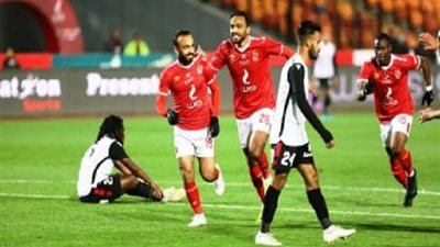 الاهلى يفوز على الطلائع بشق الانفس 2-1