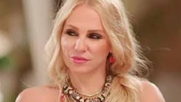 الفنانة شيرين رضا