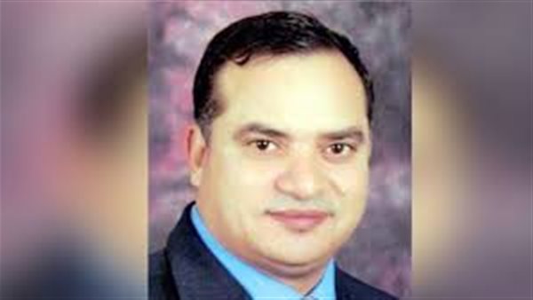 احمد عزيز رئيس جامعة