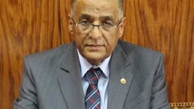 اول تعليق من وكيل نقابة المهن التعليمية بشأن زيادة مرتبات المعلمين ورفع الحد الادنى للاجور