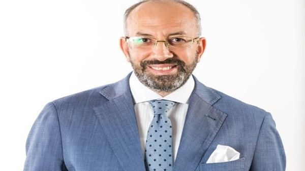 الدكتور حسام المندوه