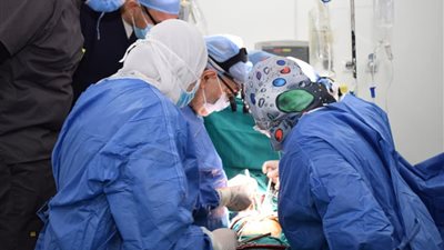إجراء 6 عمليات قلب مفتوح للأطفال بالمجان فى مستشفى سوهاج الجامعى