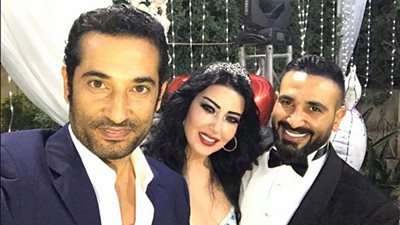  محكمة أسرة سيدي جابر تلزم الفنان أحمد سعد بدفع 500 ألف جنيه لسمية الخشاب