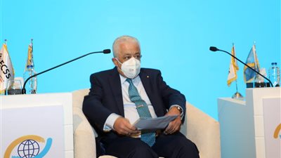 شوقي: توجه الوزارة نحو إحداث تطوير شامل للمنهج وآليات وأدوات التقويم