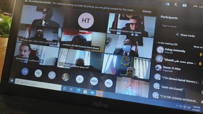 خالد عبد الغفار يستعرض تقريرًا حول اجتماع المجلس الأعلى لشئون خدمة المجتمع وتنمية البيئة