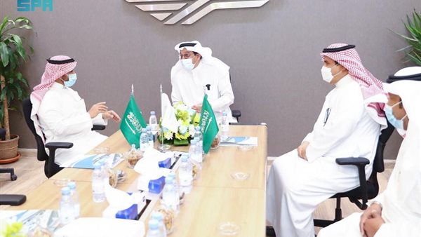 وزير-التعليم-السعودي-السبورة