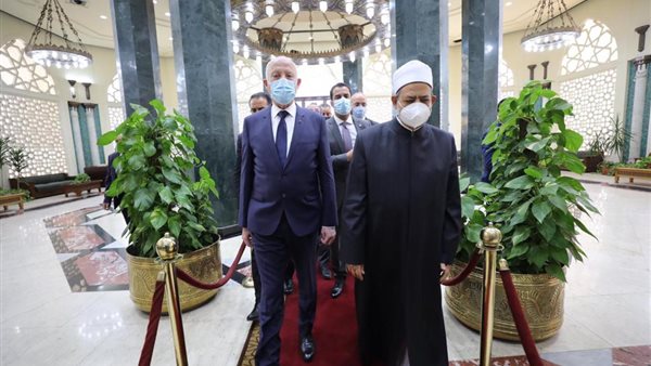  شيخ الأزهر يستقبل