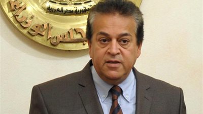 وزير التعليم العالي: الحالات بين بسيطة ومتوسطة الحمد لله مسيطرين على الموقف