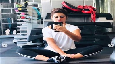 منه فضالى من داخل الجيم: 