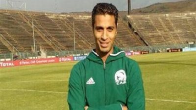 تعرف على حكم مباراة القمة بين الاهلى والزمالك الاثنين المقبل