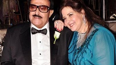 إصابة الفنان الكبير سمير غانم وزوجته بفيروس كورونا.. وإسعاد يونس تطلب الدعاء لهم