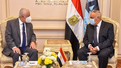 توقيع بروتوكول تعاون بين التربية والتعليم والهيئة العربية للتصنيع 