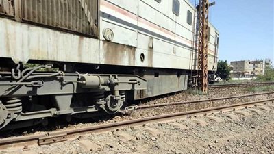 عطل مفاجئ في التحويلة.. سبب خروج قطار دمياط المنصورة عن القضبان