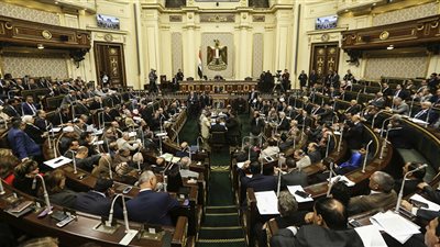 البرلمان يقر قانون يمنع الجمع بين العلاوة والمعاش