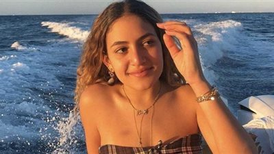 ابنة مطرب مشهور تكشف عن إصابتها بمرض يصيب الشباب أكثر من الفتيات