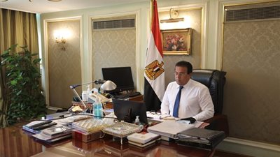 وزيرا التعليم العالي والاتصالات وتكنولوجيا المعلومات يتابعان تنفيذ المشروعات المشتركة بين الوزارتين