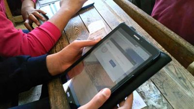 طلاب الثانوية العامة يؤدون الامتحان التجريبى فى 5 مواد  