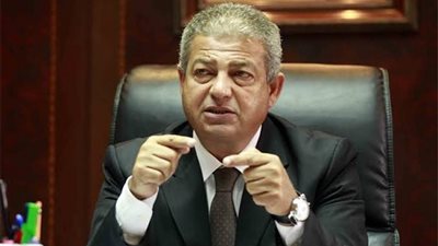 تعليق لوزير الشباب والرياضة السابق يتصدر تويتر