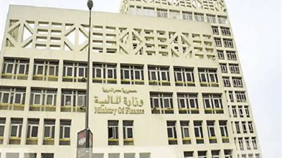 بالاسماء.. المالية تعلن صرف مرتبات يونيو للعاملين فى 29 وزارة وهيئة غدا.. ننشر التفاصيل 