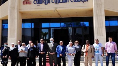 الجامعة المصرية الروسية وجمعية الخريجين تغرس شجرة الصداقة  