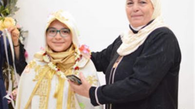 بالفيديو.. احتفال مدرسي بارتداء فتيات قاصرات الحجاب يثير ضجة في تونس