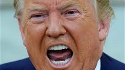 الجارديان البريطانية : ترامب أمر بإطلاق النار علي المتظاهرين الأمريكيين