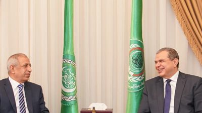 وزير القوي العاملة يزور أكاديمية النقل البحري ويشيد بتطورها 