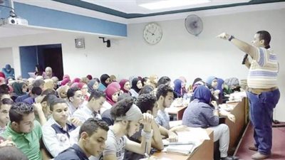 عاجل| السناتر التعليمية قنبلة موقوتة في مصر