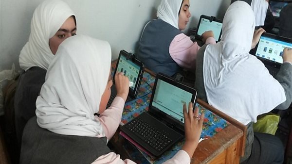 لجان امتحانات