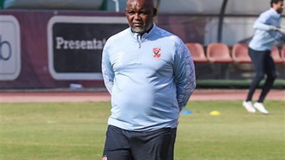 عاجل| موسيمانى يفجر مفاجأة بشأن تناول لاعبى الاهلى المشروبات الكحولية