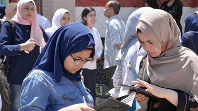 عاجل| امتحان علم النفس والاجتماع يرسم الفرحة على وجوه طلاب الثانوية العامة