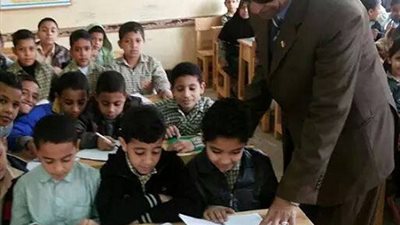 ادارة ابوالنمرس التعليمية ترفع شعار