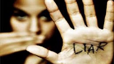 10 طرق لاكتشاف (الشخصية الكاذبة)