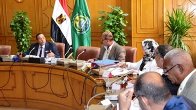 محافظ الإسماعيلية: زيادة حوافز المعينين بالمدرسة الدولية بالمجمع التعليمى