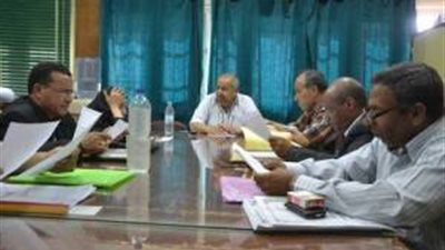 بالصور :اجتماع عاجل لمدير التربية والتعليم بالوادي ومديري الادارات