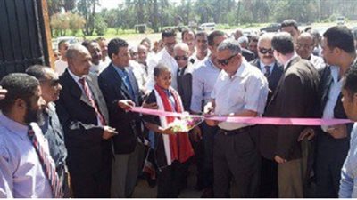 ابوالنصر يتخلي عن 