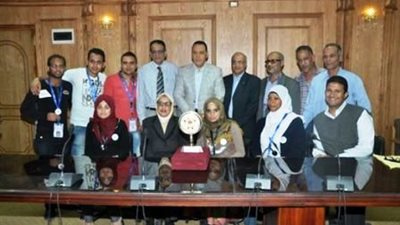 تكريم فريق جامعة قناة السويس الفائز المركز الأول على مستوى الجمهورية