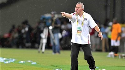 سقوط منتخب الفراعنة في قاع الهاوية ..مع السلامة يا ابوعمة مايلة